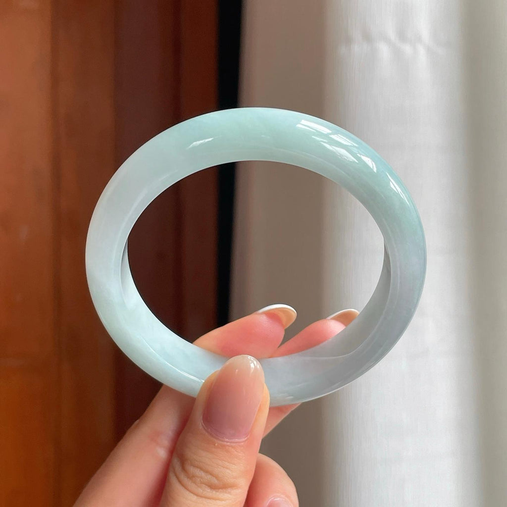 糯冰晴底翡翠平安镯（56mm)（yc378051）