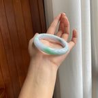 糯种飘花带色翡翠平安镯（56mm）（yc277397）