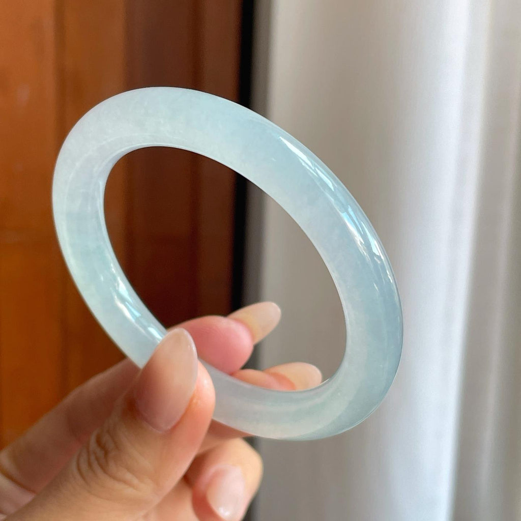 冰种蓝晴底翡翠圆条手镯（54mm）（yc242097）