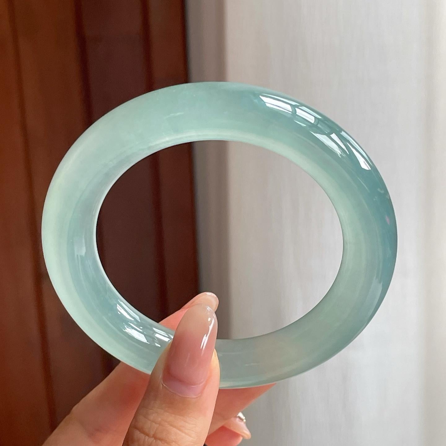 冰种蓝晴底翡翠圆条手镯（56mm）（yc198342）
