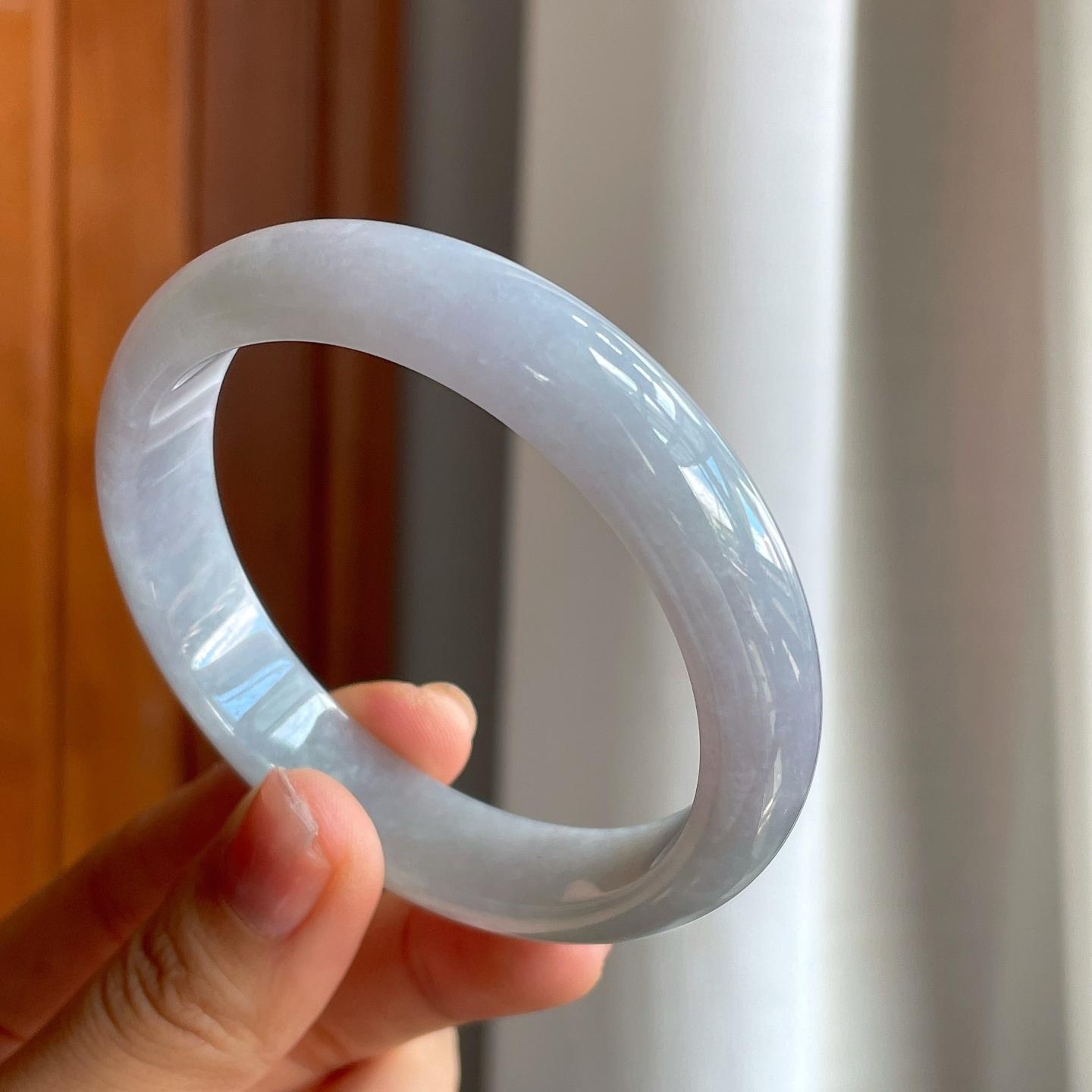 糯冰淡春底翡翠平安镯（58.5mm）（yc215236）