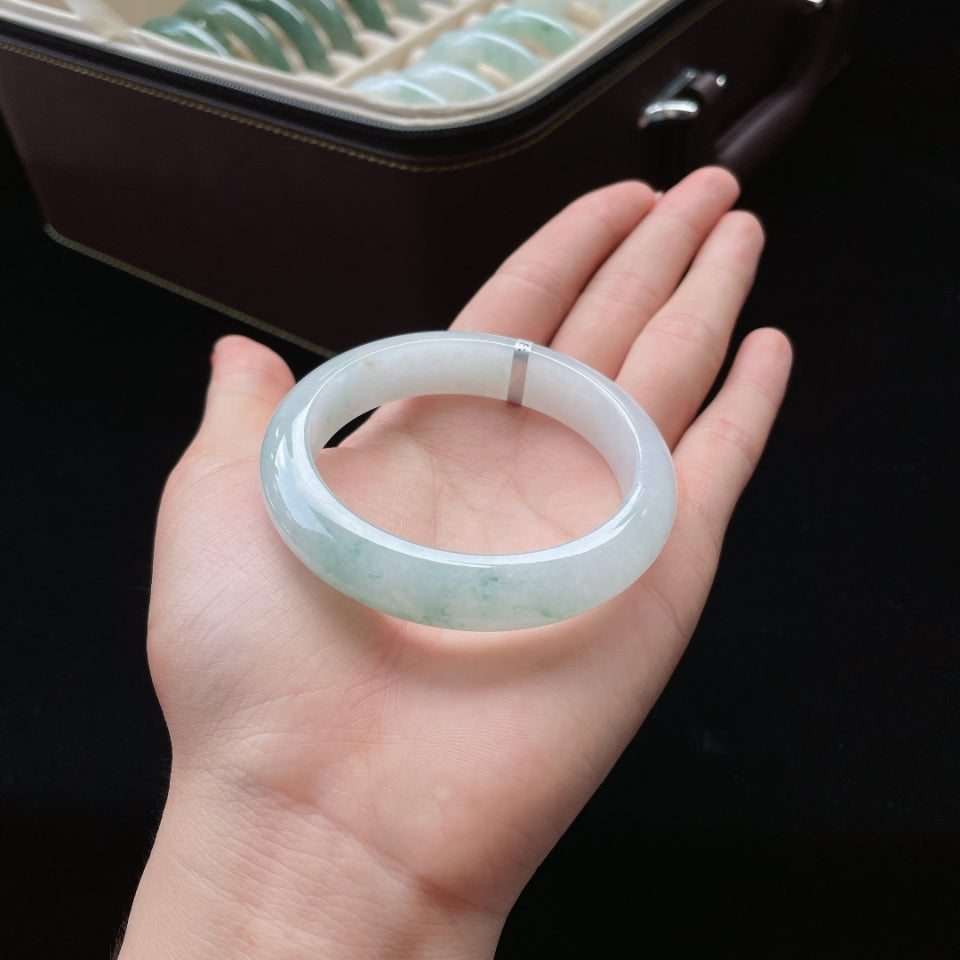 细糯种飘花正圈翡翠手镯（55mm）（yc018713）