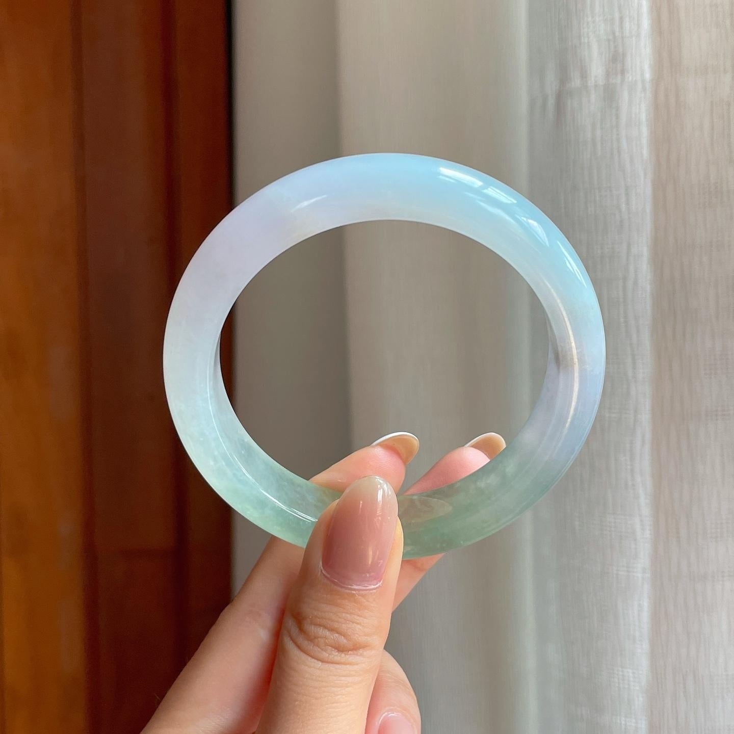 糯冰带色翡翠平安镯（58mm)（yc380047）