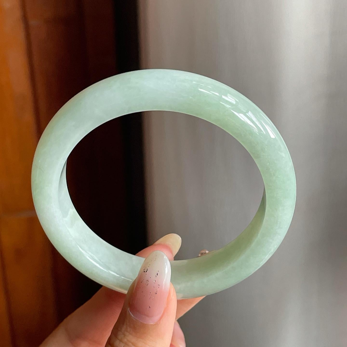 糯冰种晴底翡翠平安镯（56.5mm）（yc217409）