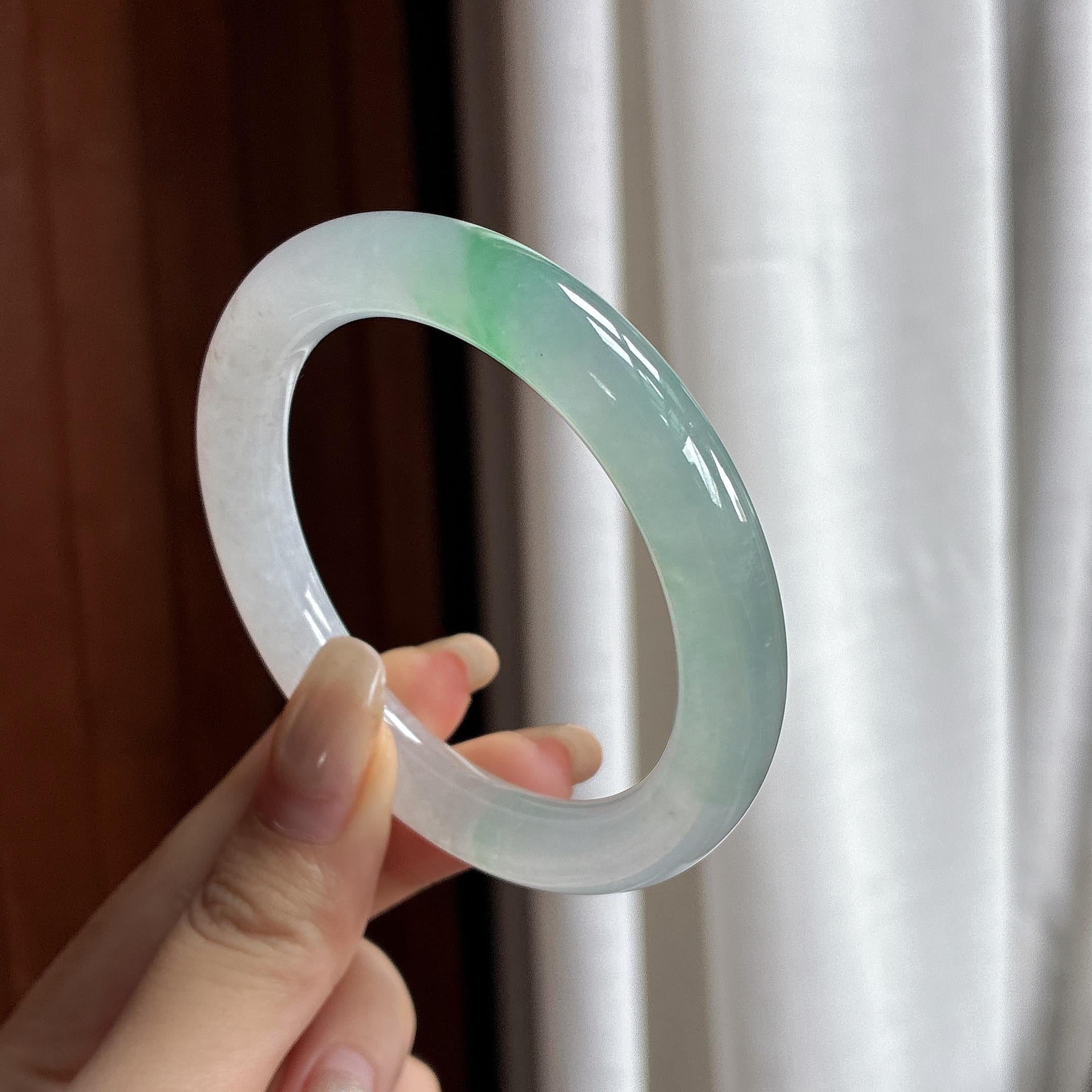 冰种带色圆条手镯 53圈 天然缅甸A货翡翠（yc466081）