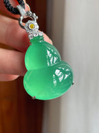 18k真金真钻镶冰种晴绿底翡翠葫芦（yc257816）