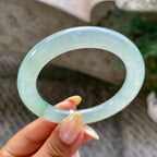 糯冰种晴水飘花圆条手镯54.4圈         天然缅甸A货翡翠（yc454775）
