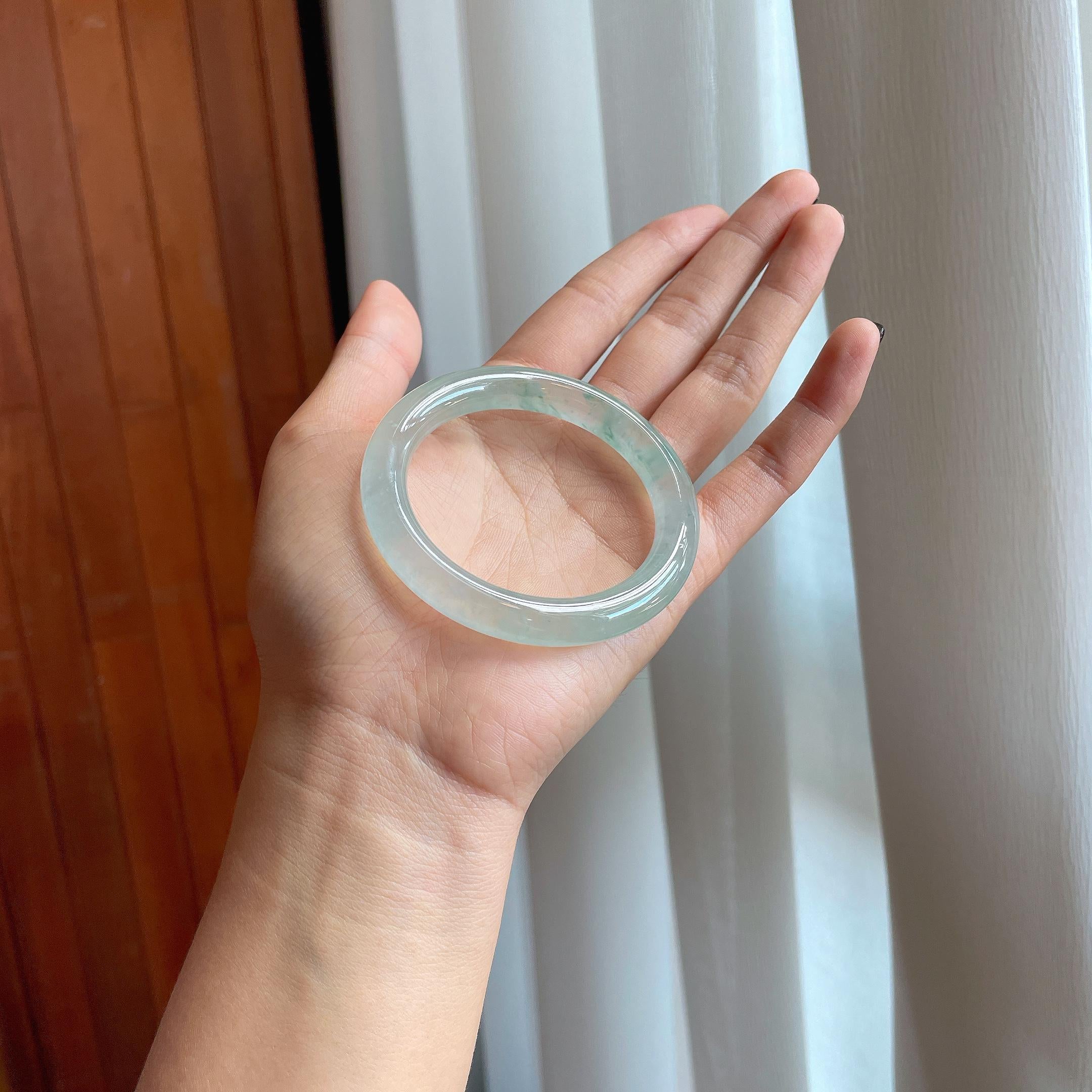 冰种飘花翡翠圆条手镯（52mm）（yc284624）