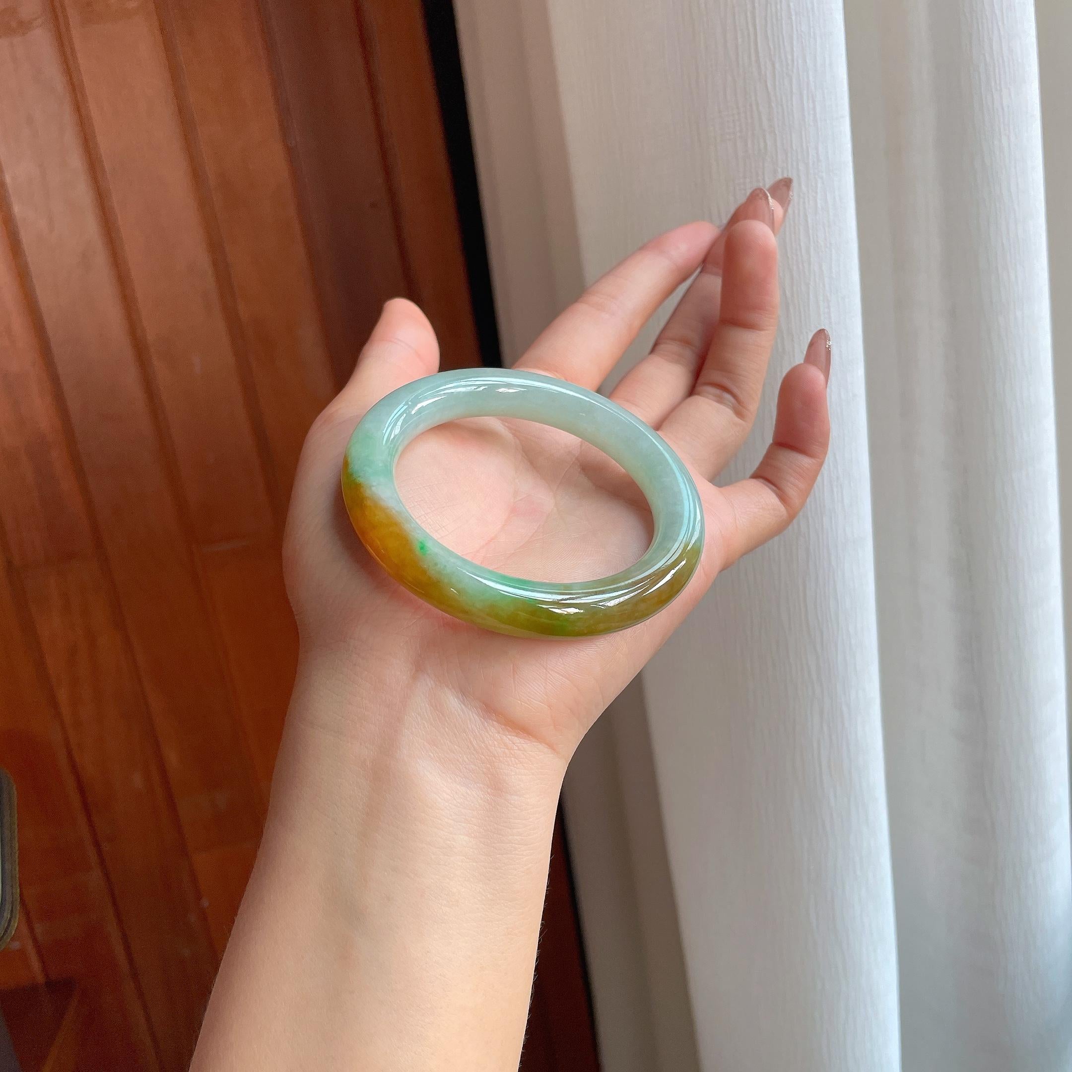 糯冰特色黄翡圆条翡翠手镯（53.3mm）（yc353520）