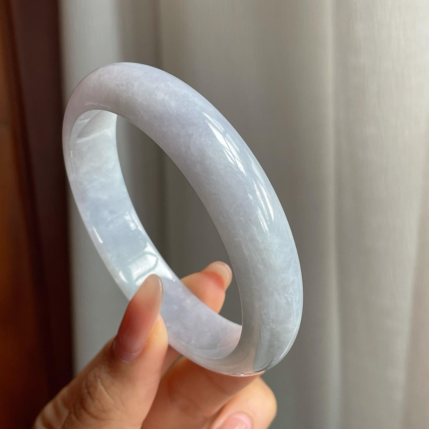 糯冰种淡紫底翡翠平安镯（58mm）（yc194789）