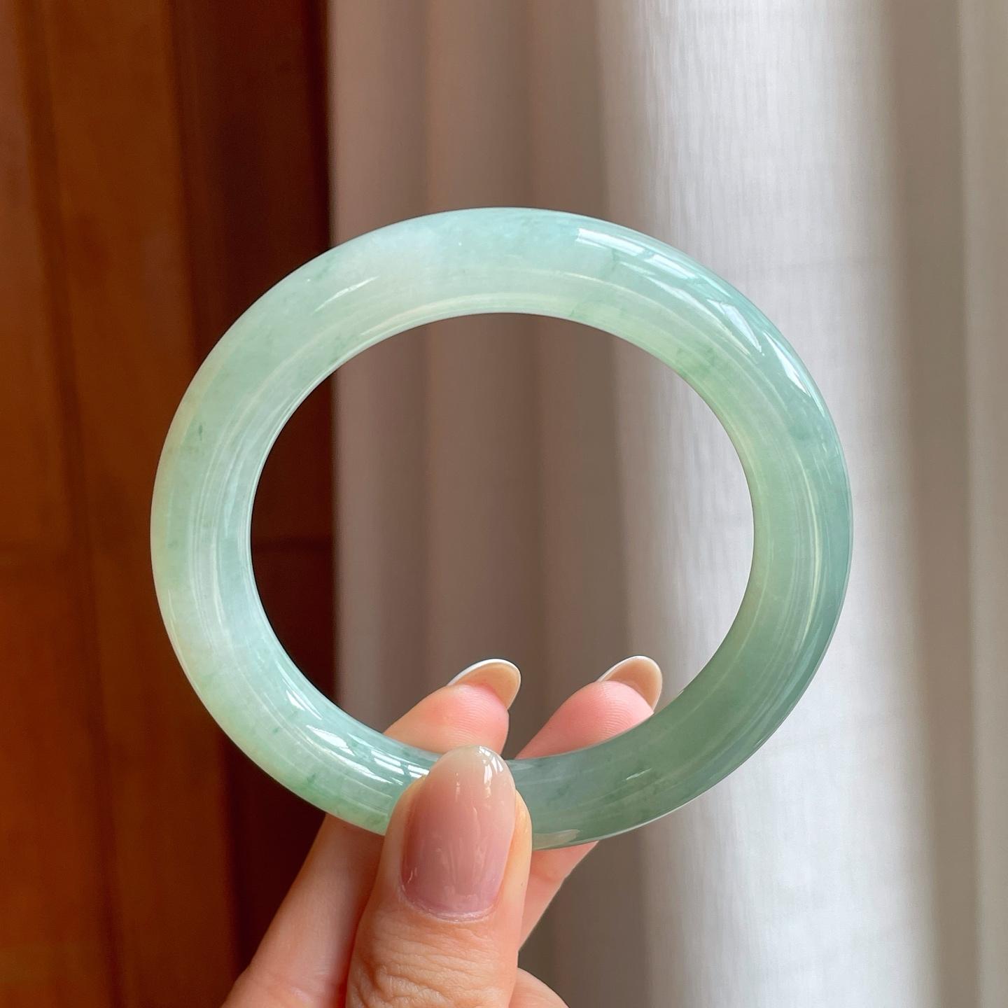 糯冰飘花翡翠圆条手镯（55mm)（yc373297）