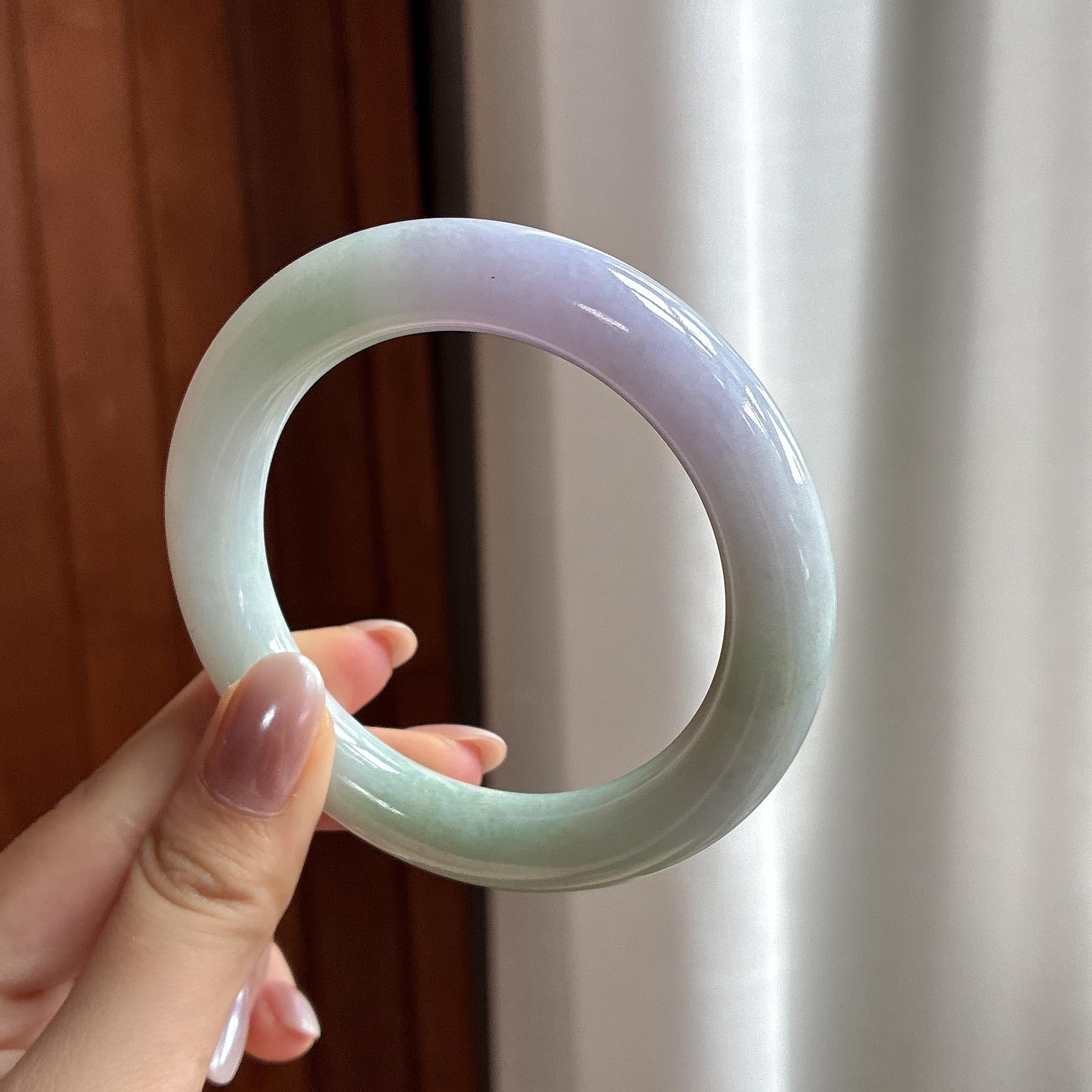 细糯冰春带彩圆条手镯 58圈 天然缅甸A货翡翠（yc537658）