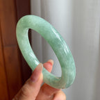 糯冰种晴底翡翠胖圆条手镯（54mm）（yc194786）