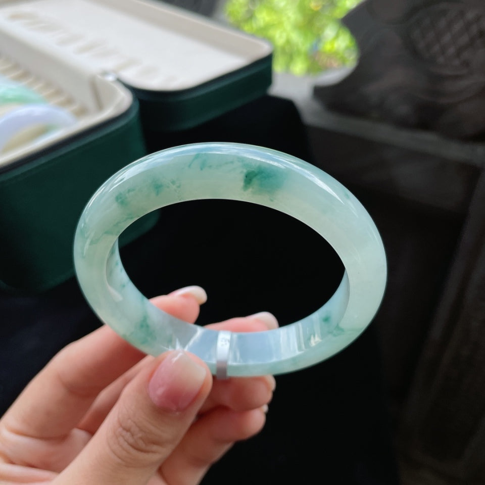 冰种飘花，正圈翡翠手镯（55.3mm）