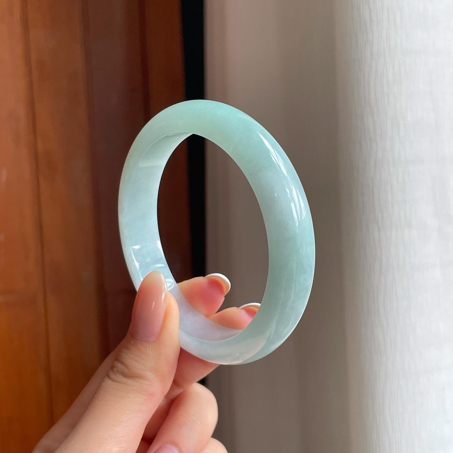 糯冰晴底翡翠平安镯（56.3mm)（yc378063）