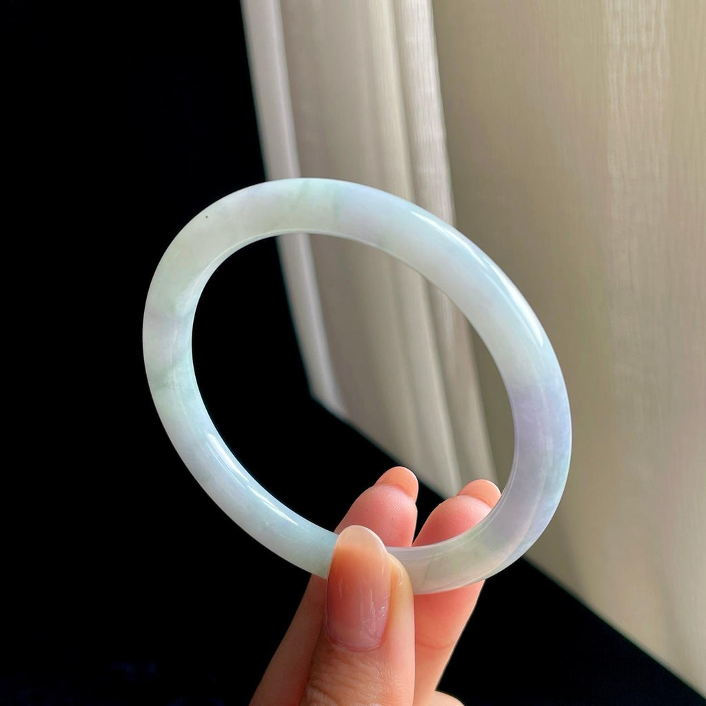 糯冰淡春底翡翠圆条手镯（56.3mm)（yc342195）