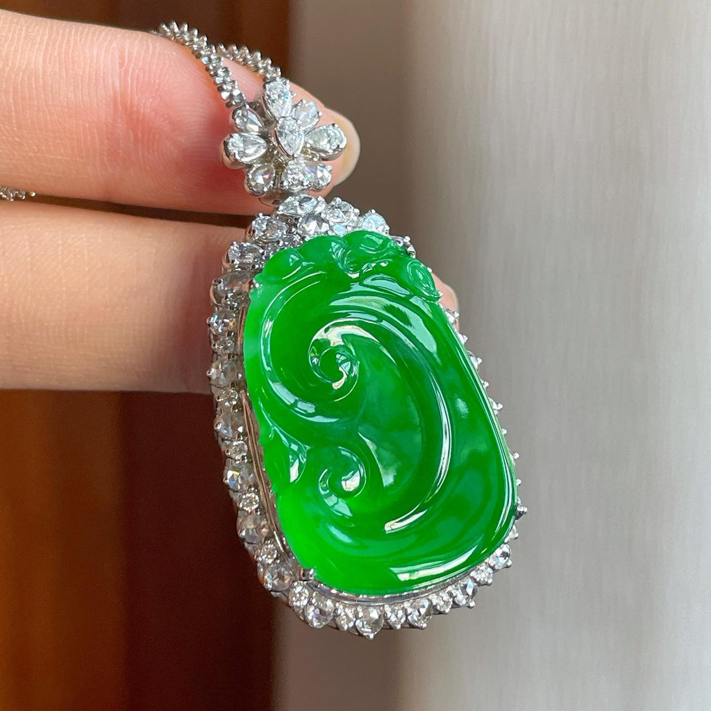 18k金镶冰种阳绿翡翠如意（yc381730）