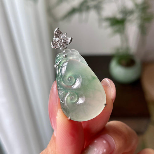 18k金钻镶冰种晴水飘绿如意吊坠（yc301956）