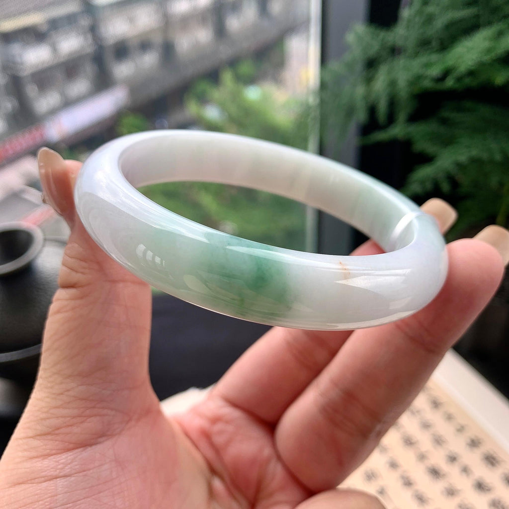 大圈口 细糯种飘绿花洒金正圈平安镯 61圈口 天然缅甸A货翡翠（yc477611）
