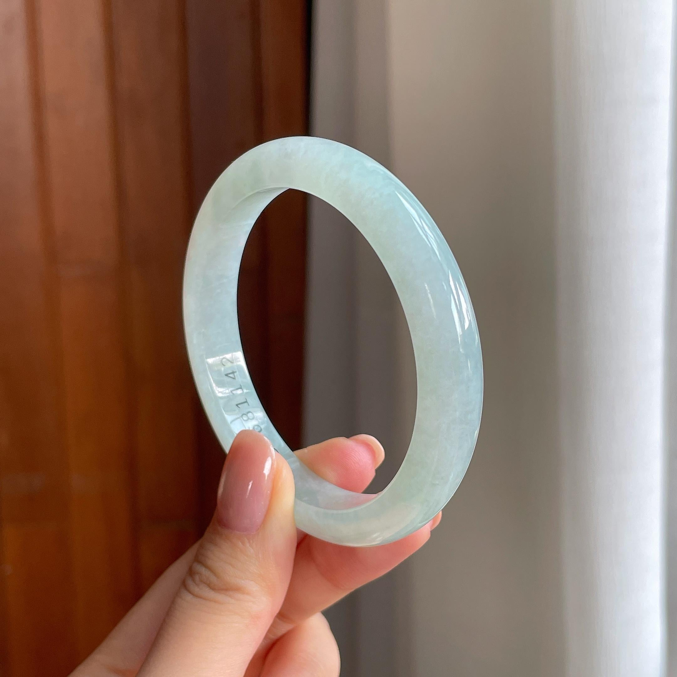 糯冰晴底翡翠平安镯（55.8mm)（yc418352）