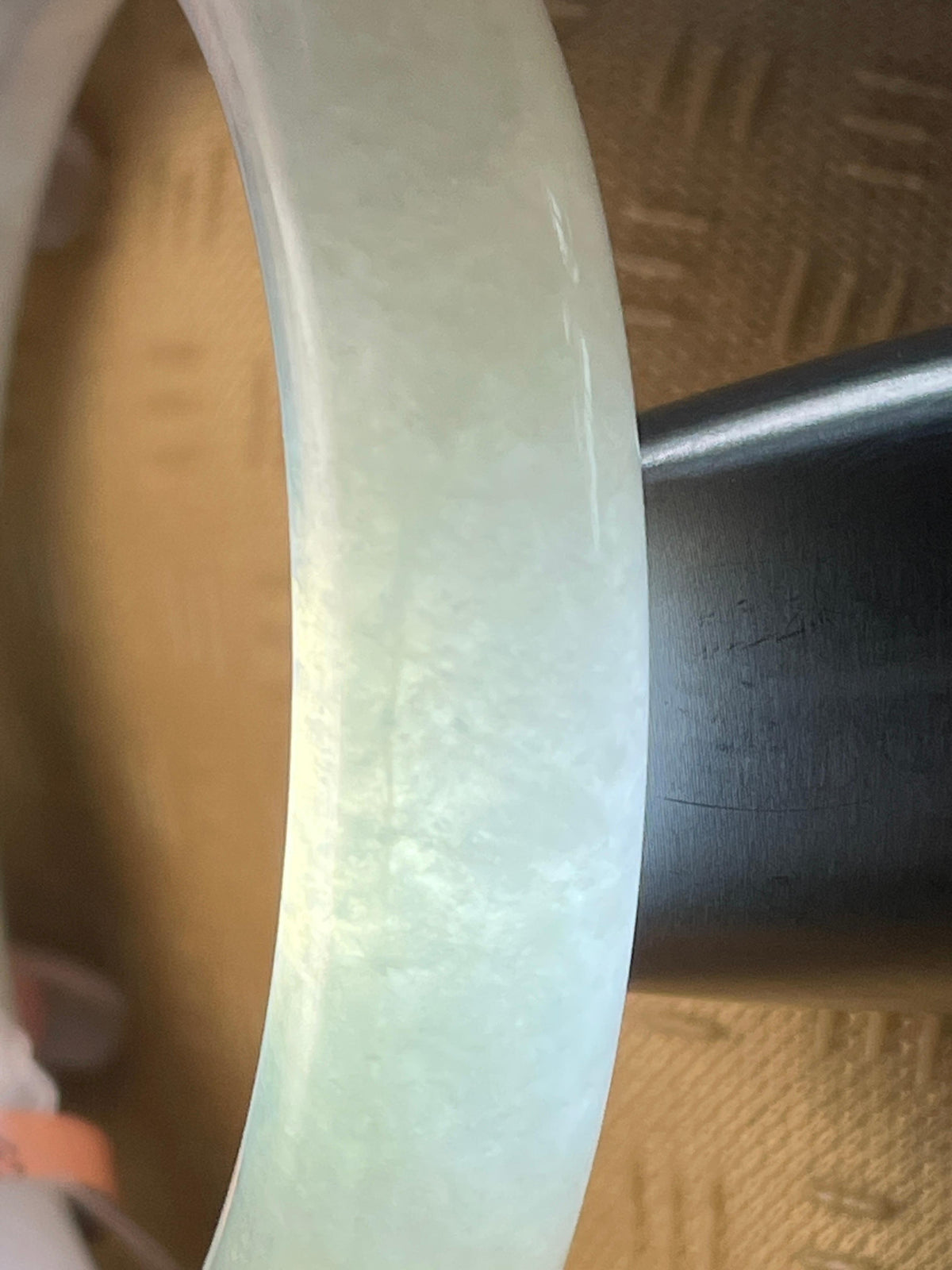 糯冰淡底色圆条手镯56圈（yc774351）