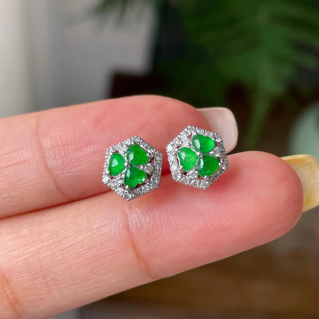 18k金钻镶糯冰种翠绿蛋面耳钉    天然缅甸A货翡翠（yc362132）