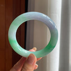 糯冰春底带色翡翠圆条手镯(57.2mm)（yc423141）