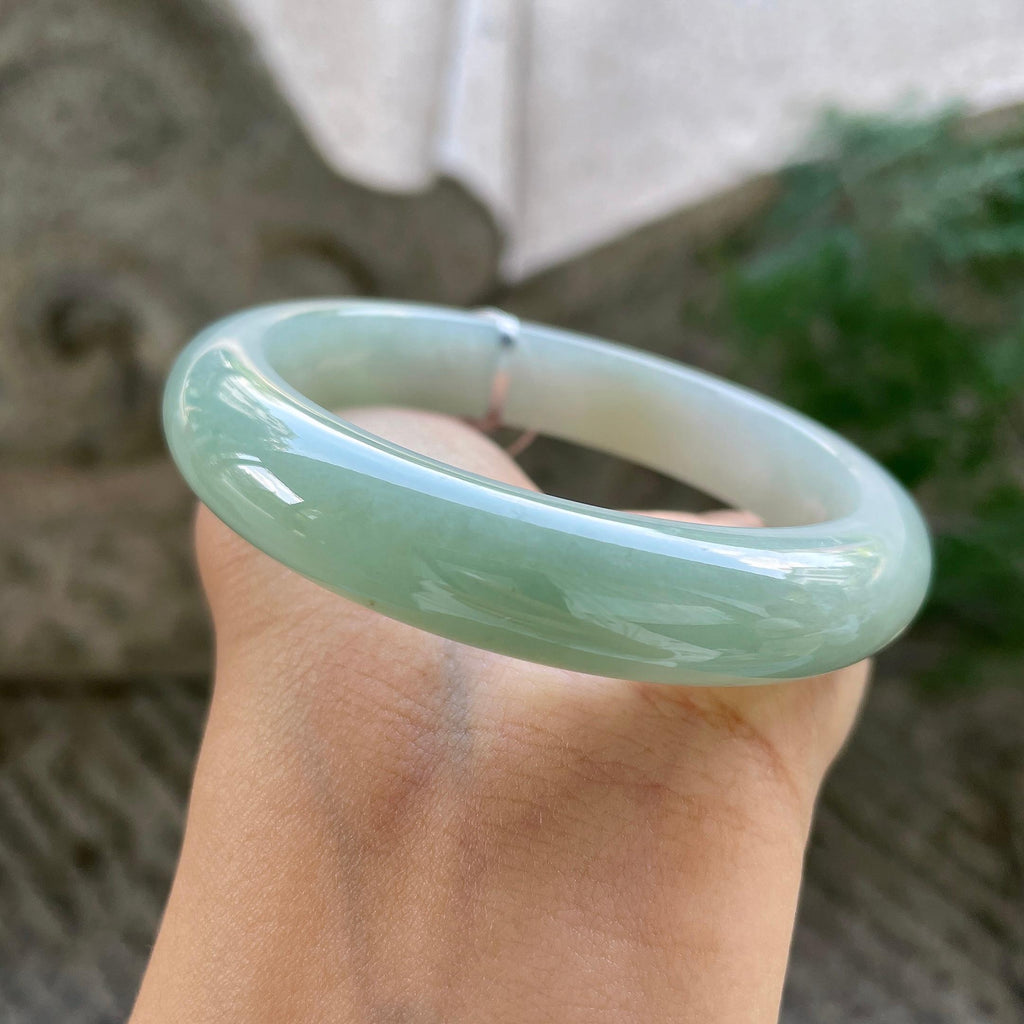 大圈口        细糯种晴底飘黄翡正圈平安镯58.2圈       天然缅甸A货翡翠（yc431606）
