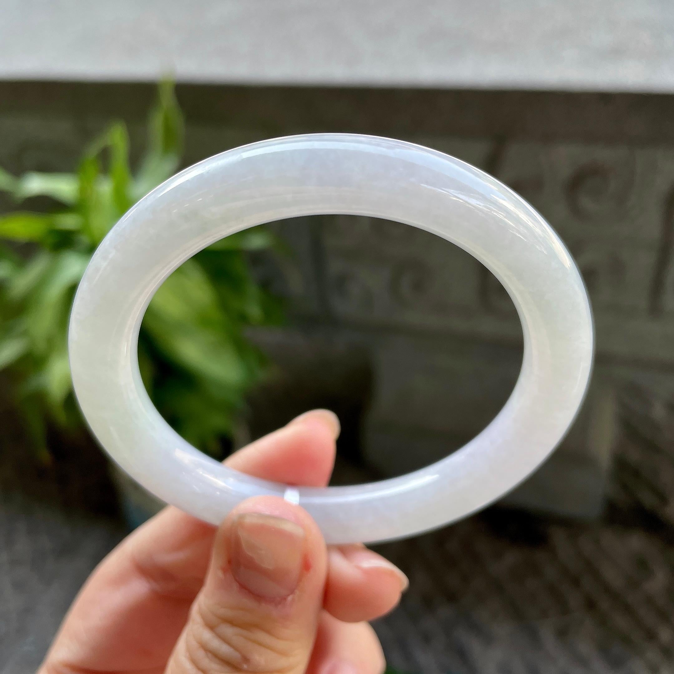 细糯种淡晴底圆条手镯（55.8mm）（yc310097）
