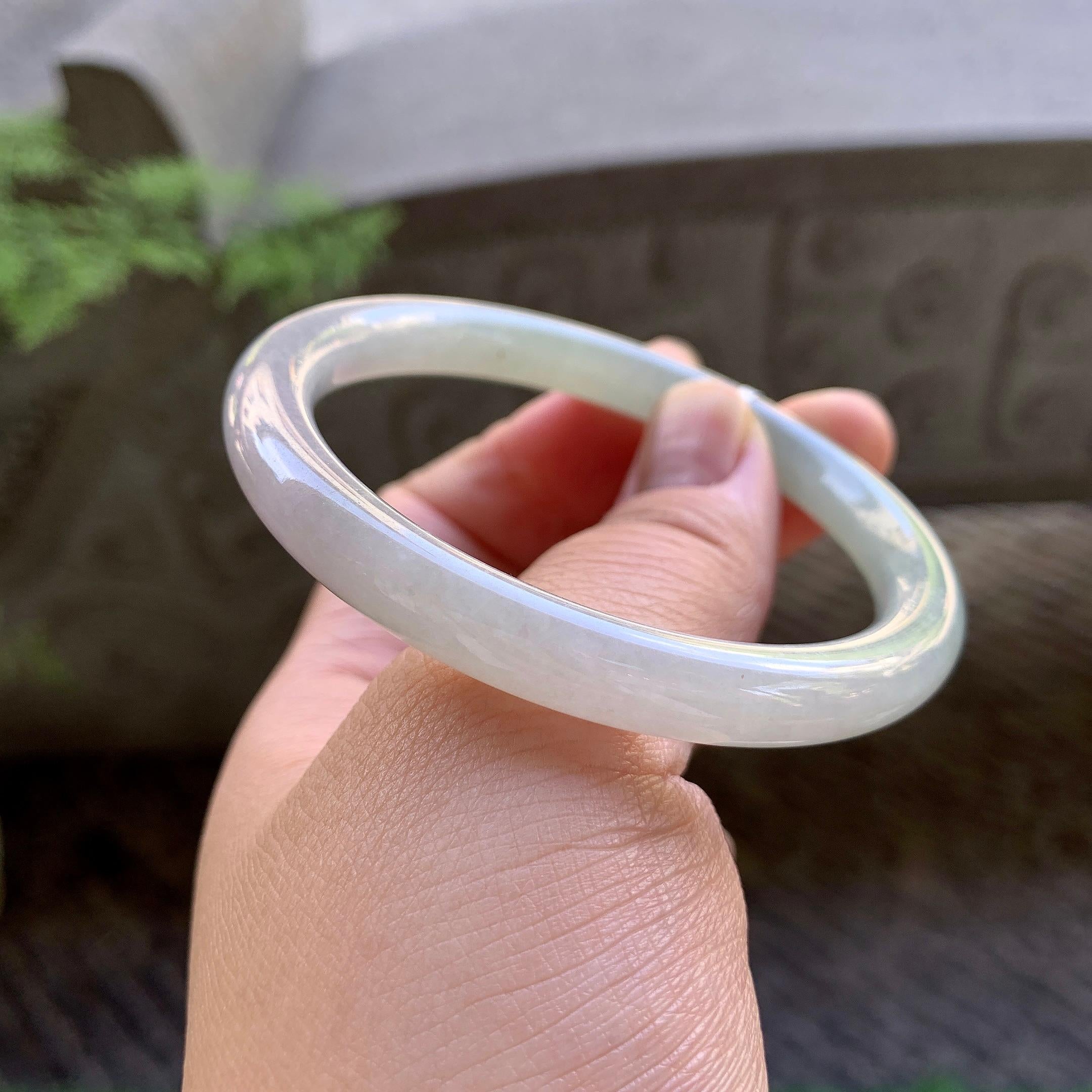 细糯种淡晴底圆条手镯（56.5mm）（yc213151）