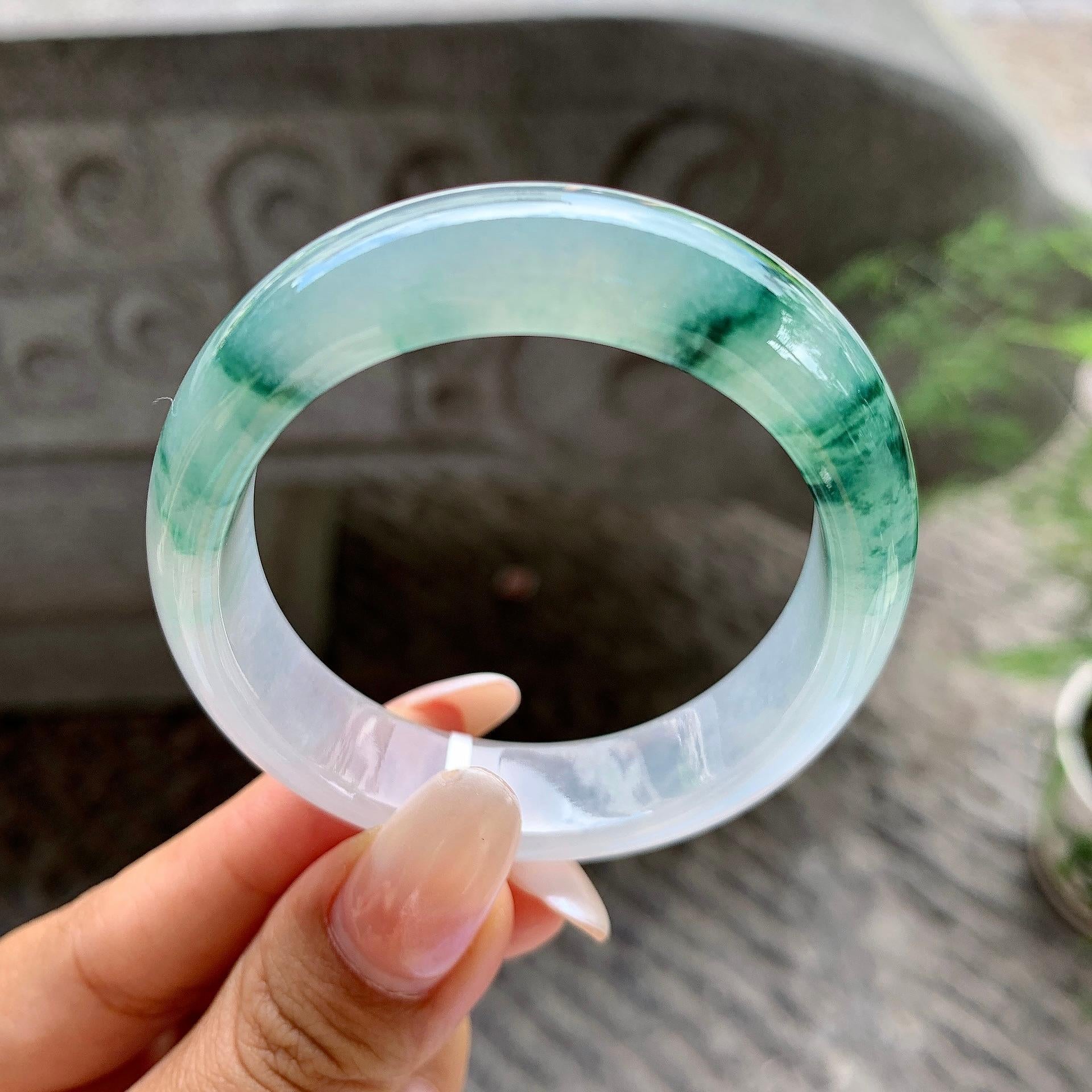 糯冰种飘花贵妃手镯（52.6mm）（yc202389）