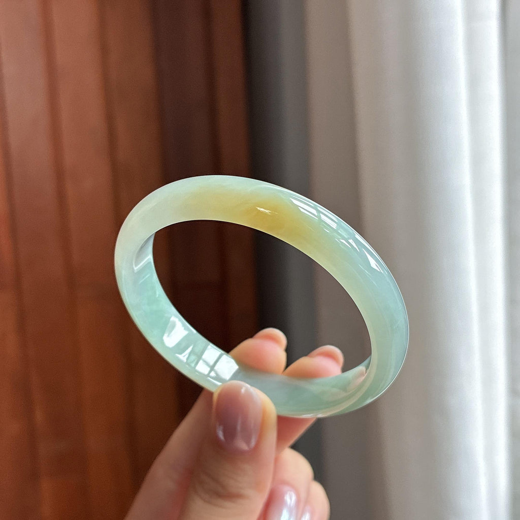 糯冰晴底飘黄特色正圈平安镯 52圈 天然缅甸Ａ货翡翠（yc487571）