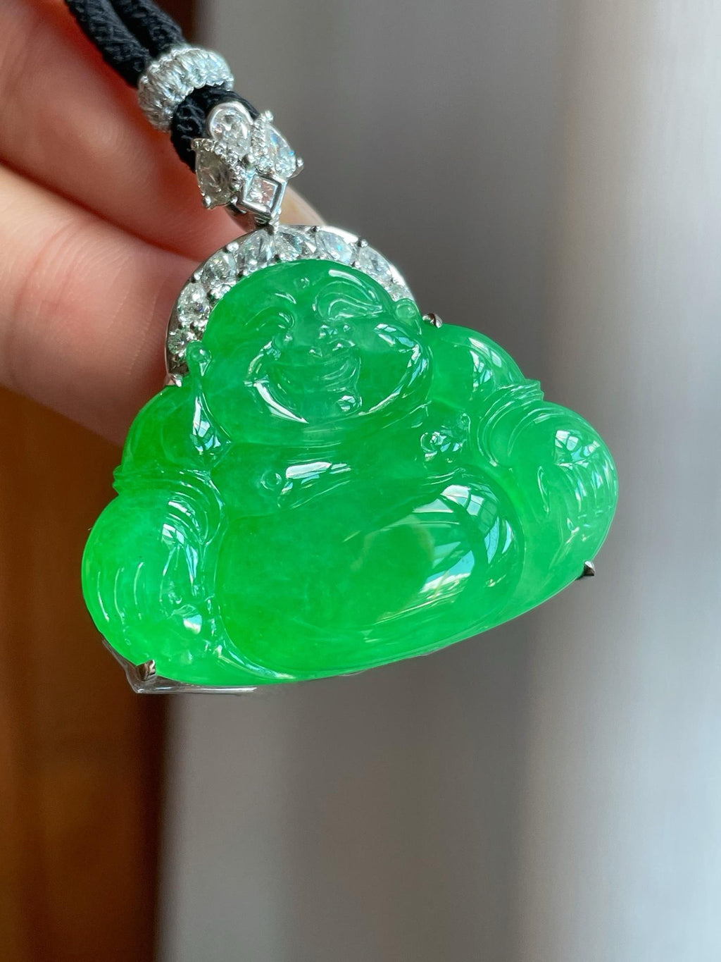 18k金镶糯冰满绿翡翠佛公（yc241848）