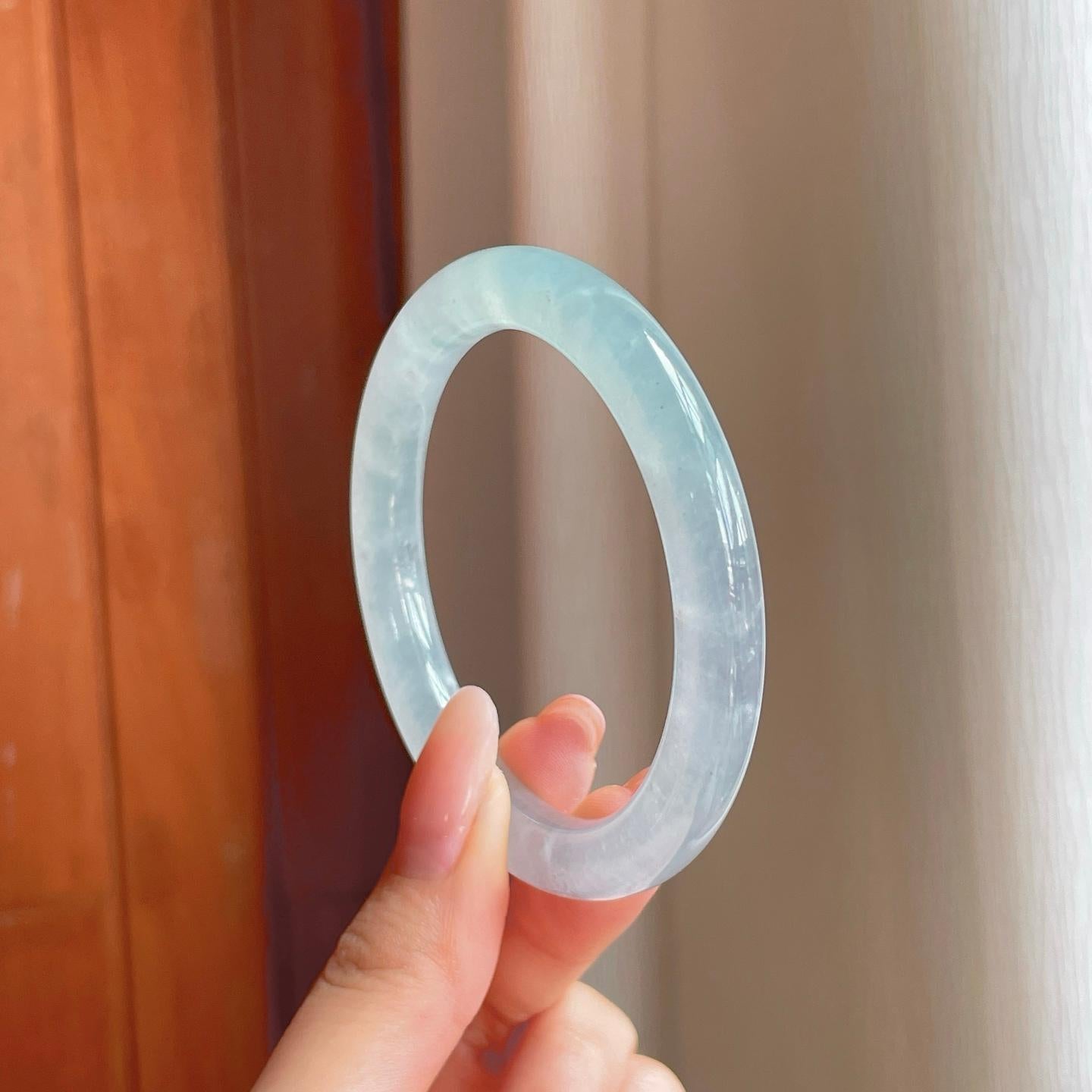 冰种淡底色翡翠圆条手镯（53.8mm)（yc362701）