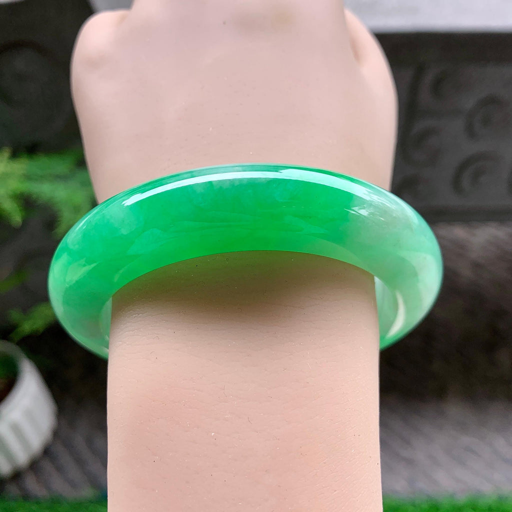 糯冰种阳绿平安镯（59mm）（yc254105）