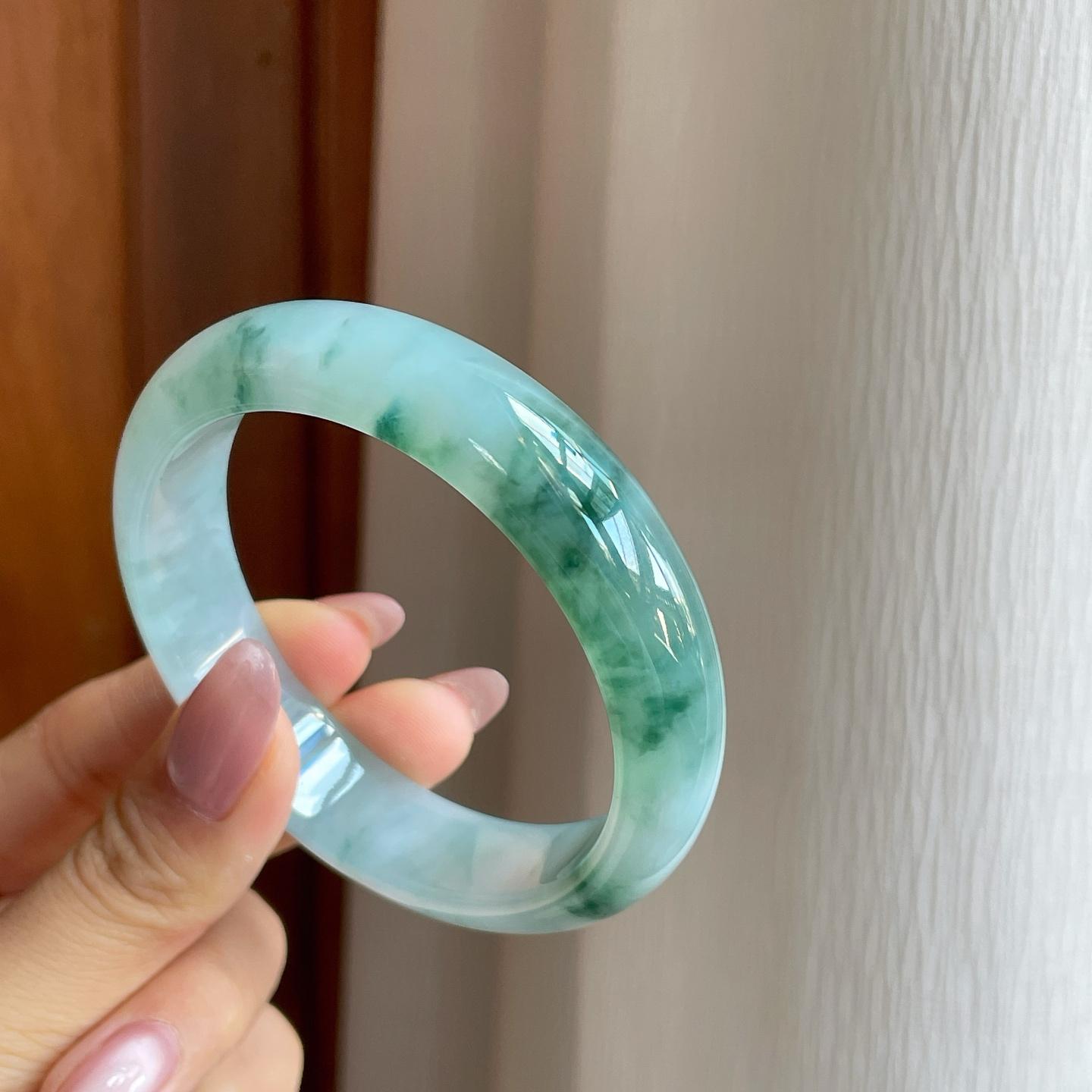 糯冰飘花翡翠平安镯（57.8mm）（yc284963）
