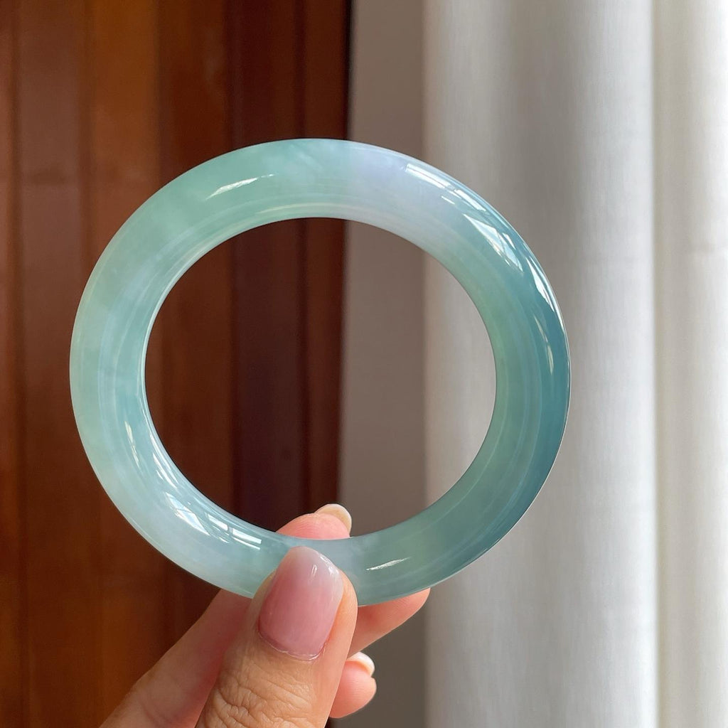 冰种蓝晴翡翠圆条手镯（58mm)（yc381141）