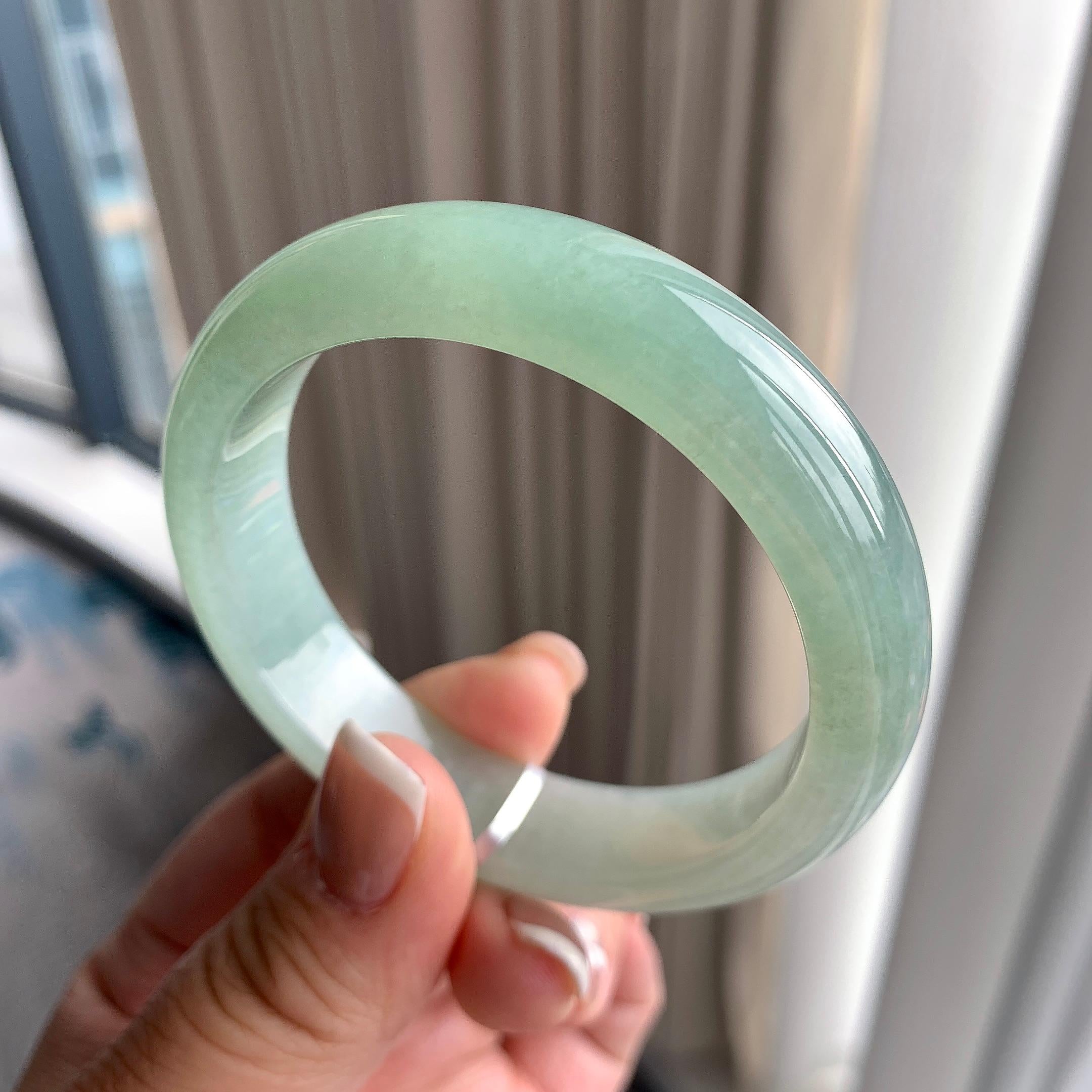 细糯种晴底正圈平安镯 55.4圈口 天然缅甸A货翡翠（yc362908）