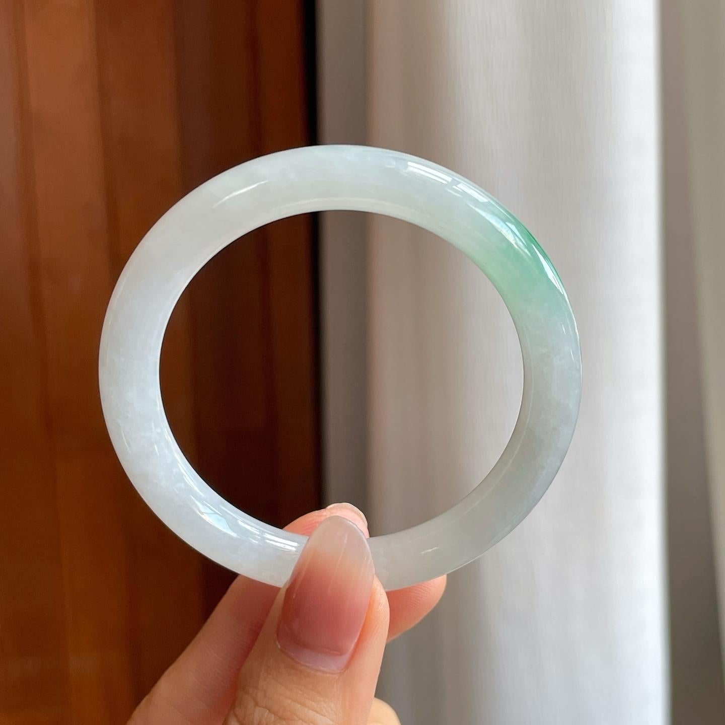 糯冰带色翡翠圆条手镯（51mm）（yc310966）