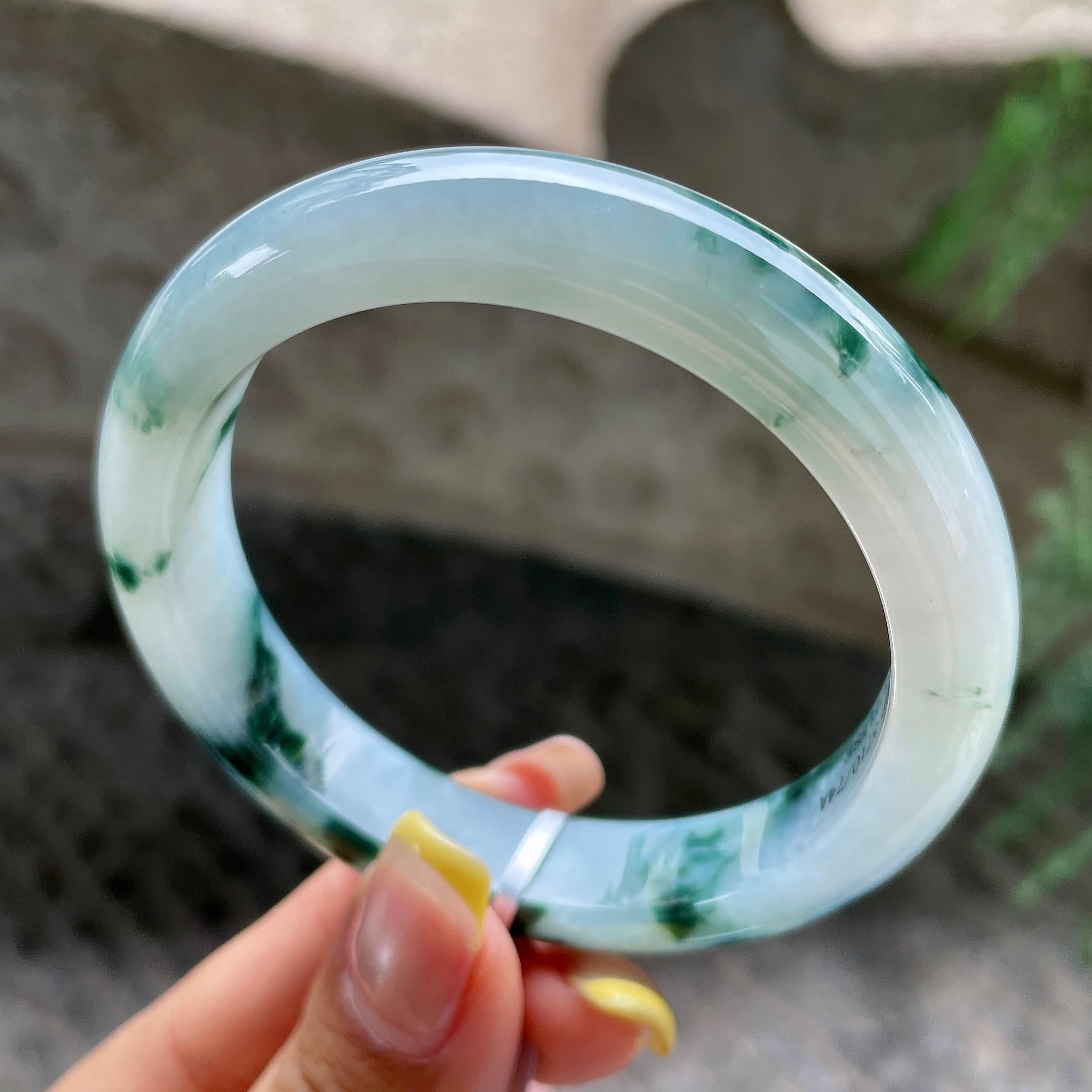细糯种飘花正圈平安镯56.4圈        天然缅甸A货翡翠（yc392740）