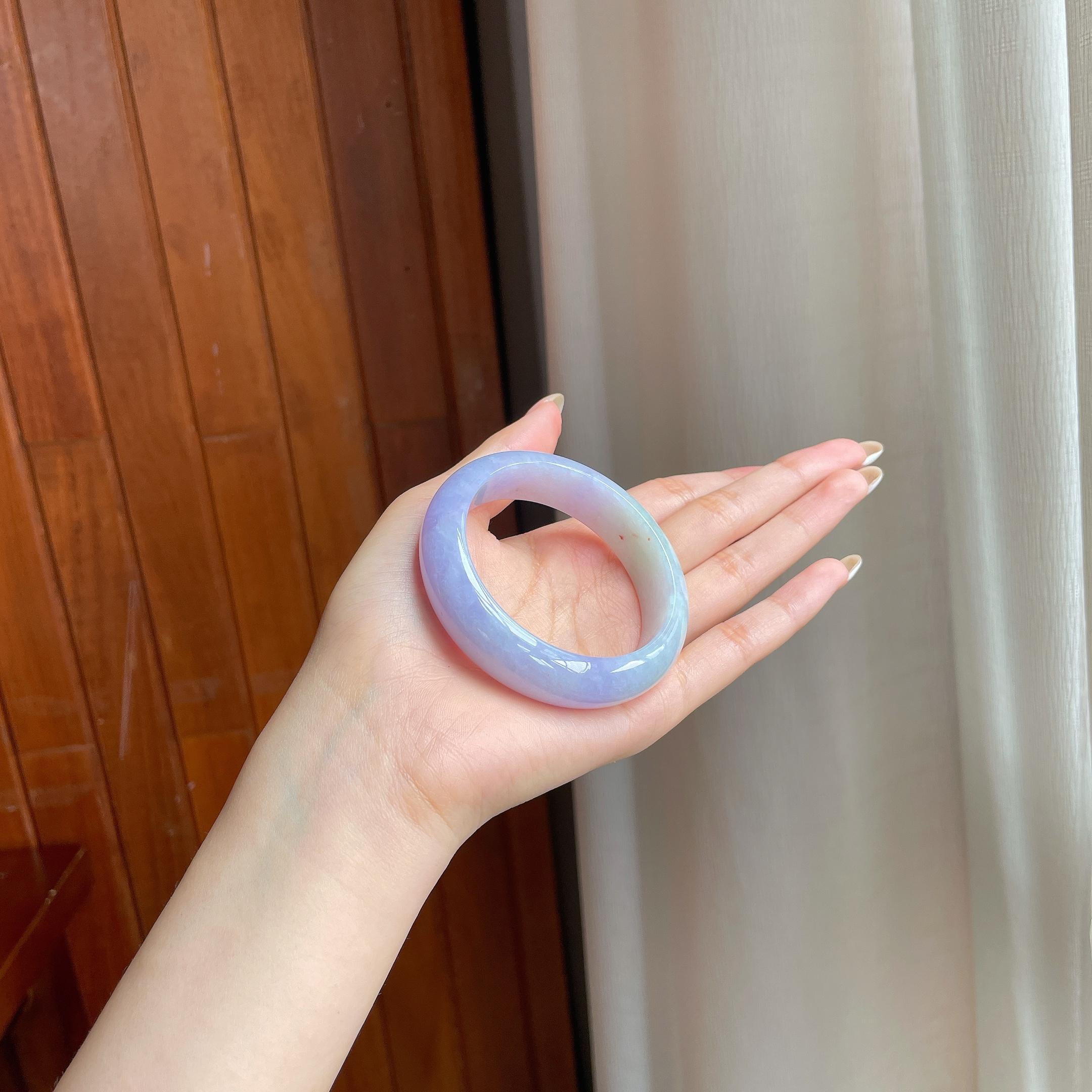 糯冰春带彩宽版翡翠平安镯（52.7mm)（yc417228）