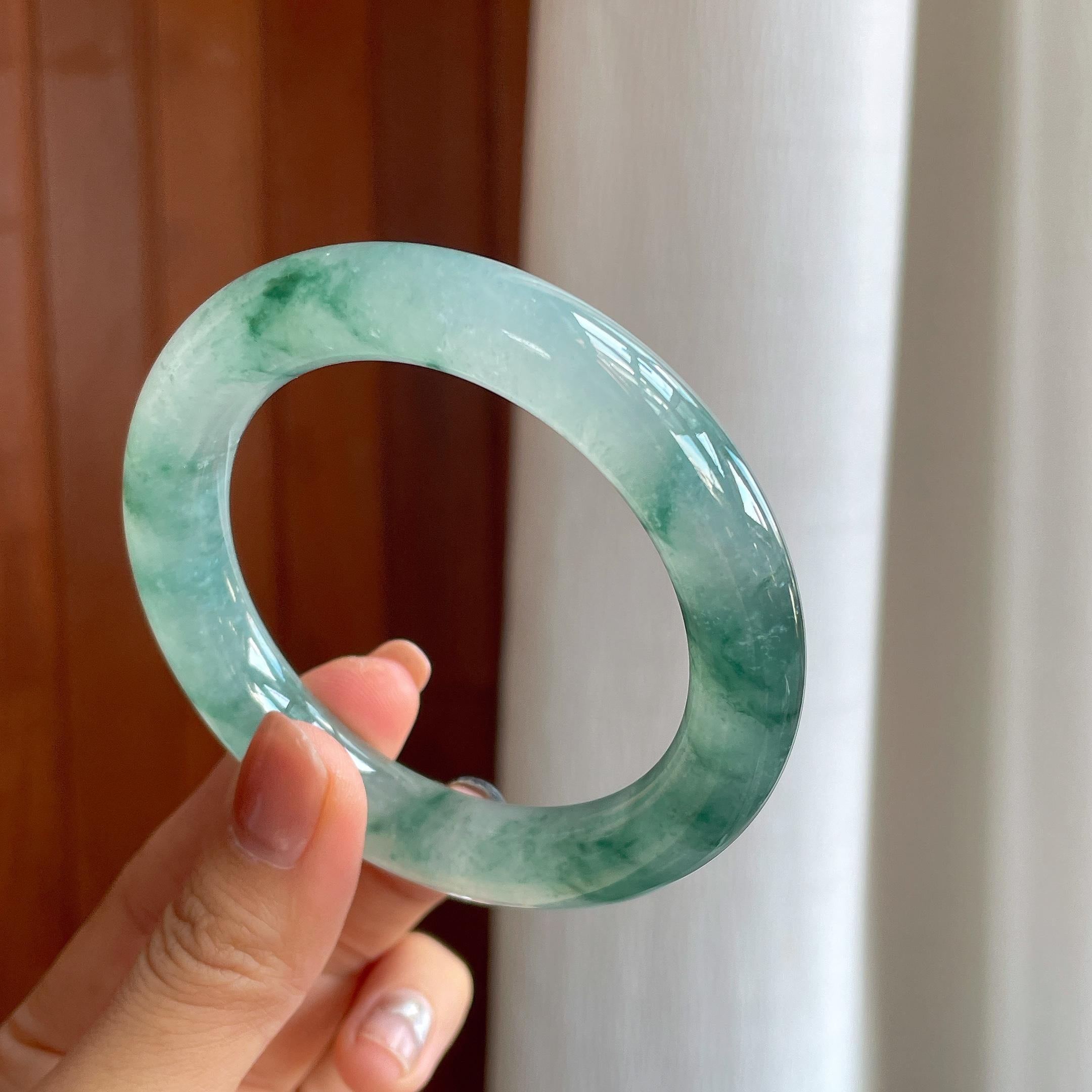 冰种飘花圆条翡翠手镯（57mm）（yc288632）