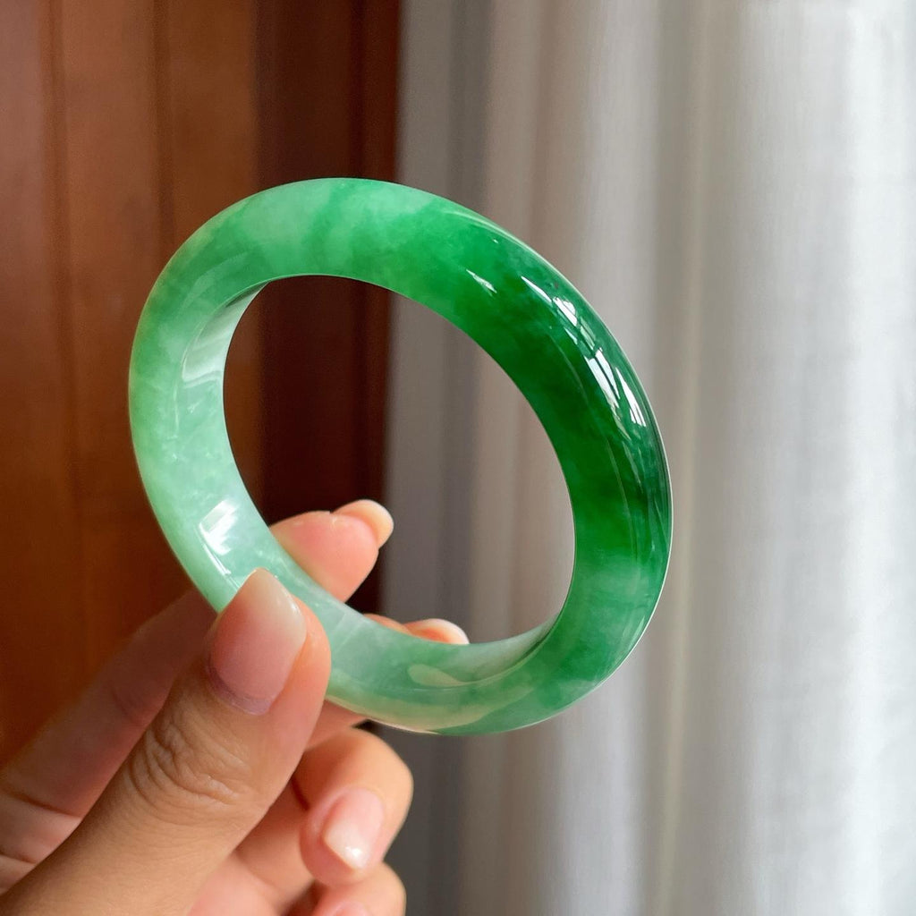 糯冰带辣色翡翠平安镯（54.6mm）（yc400220）