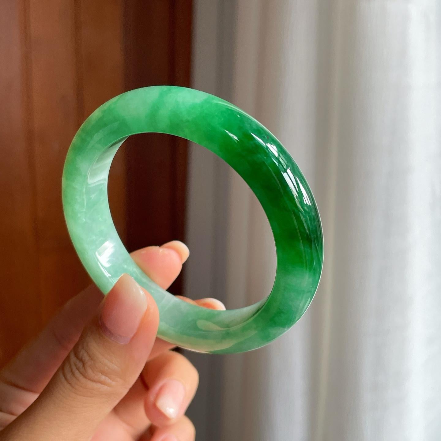 糯冰带辣色翡翠平安镯（54.6mm）（yc400220）