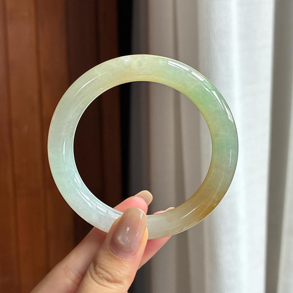 Vòng tay tròn ngọc phỉ thúy màu vàng băng như nếp đặc sắc, size 56, ngọc phỉ thúy tự nhiên loại A Myanmar (yc450850)
