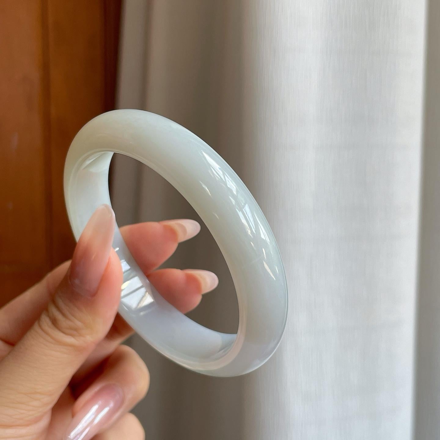 糯冰淡底色翡翠平安（57.6mm）（yc283268）