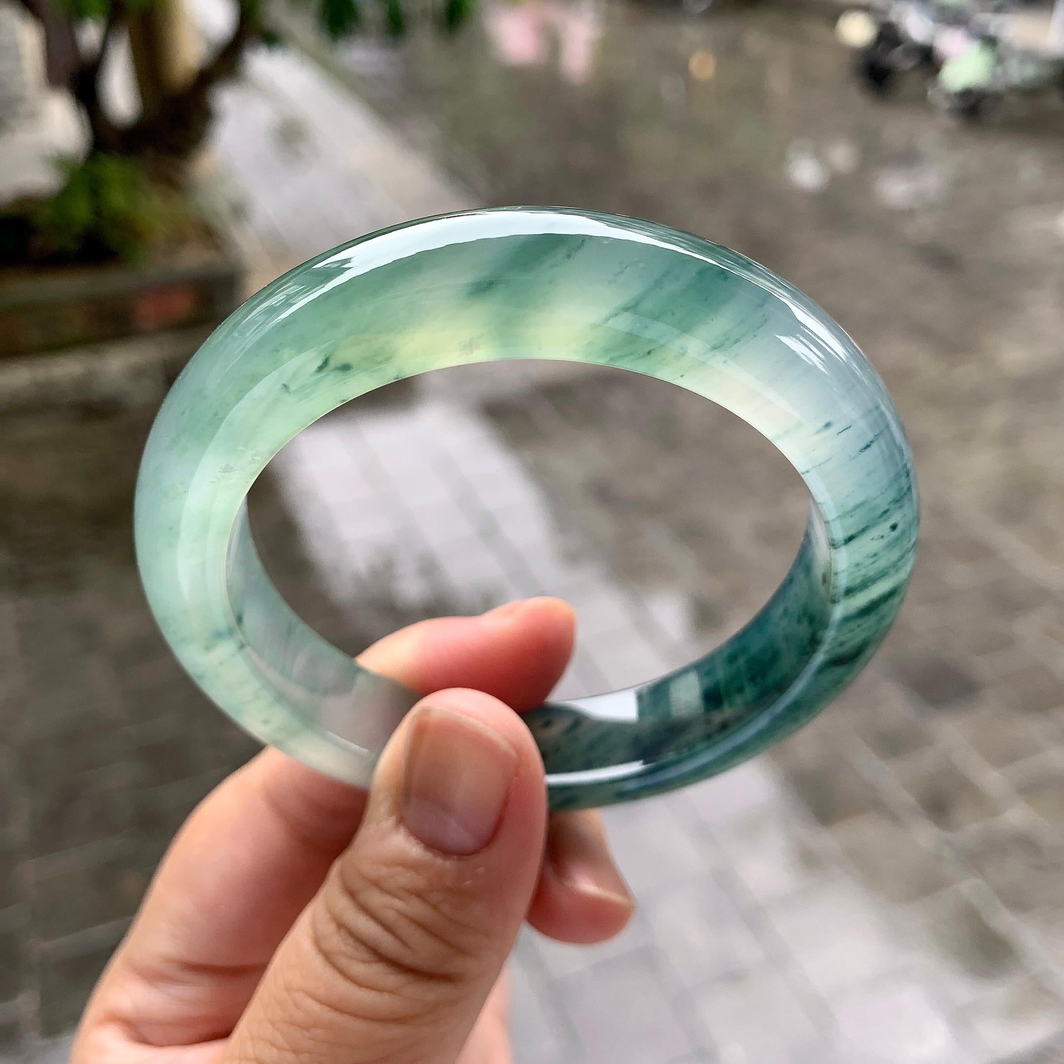 冰种晴底飘花平安镯（55.8mm）（yc228512）