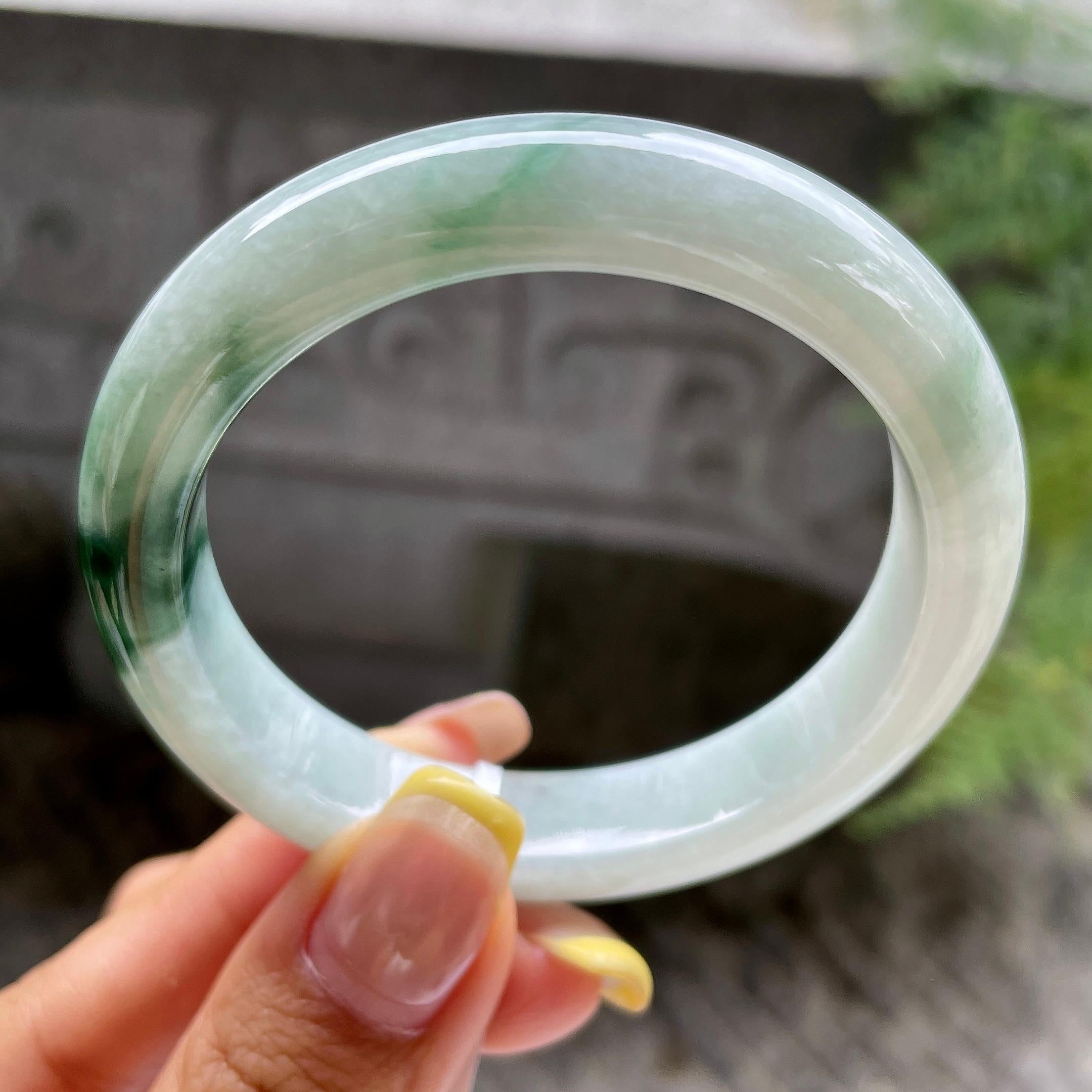 小圈口    细糯种飘花正圈平安镯52.7圈         天然缅甸A货翡翠（yc389224）