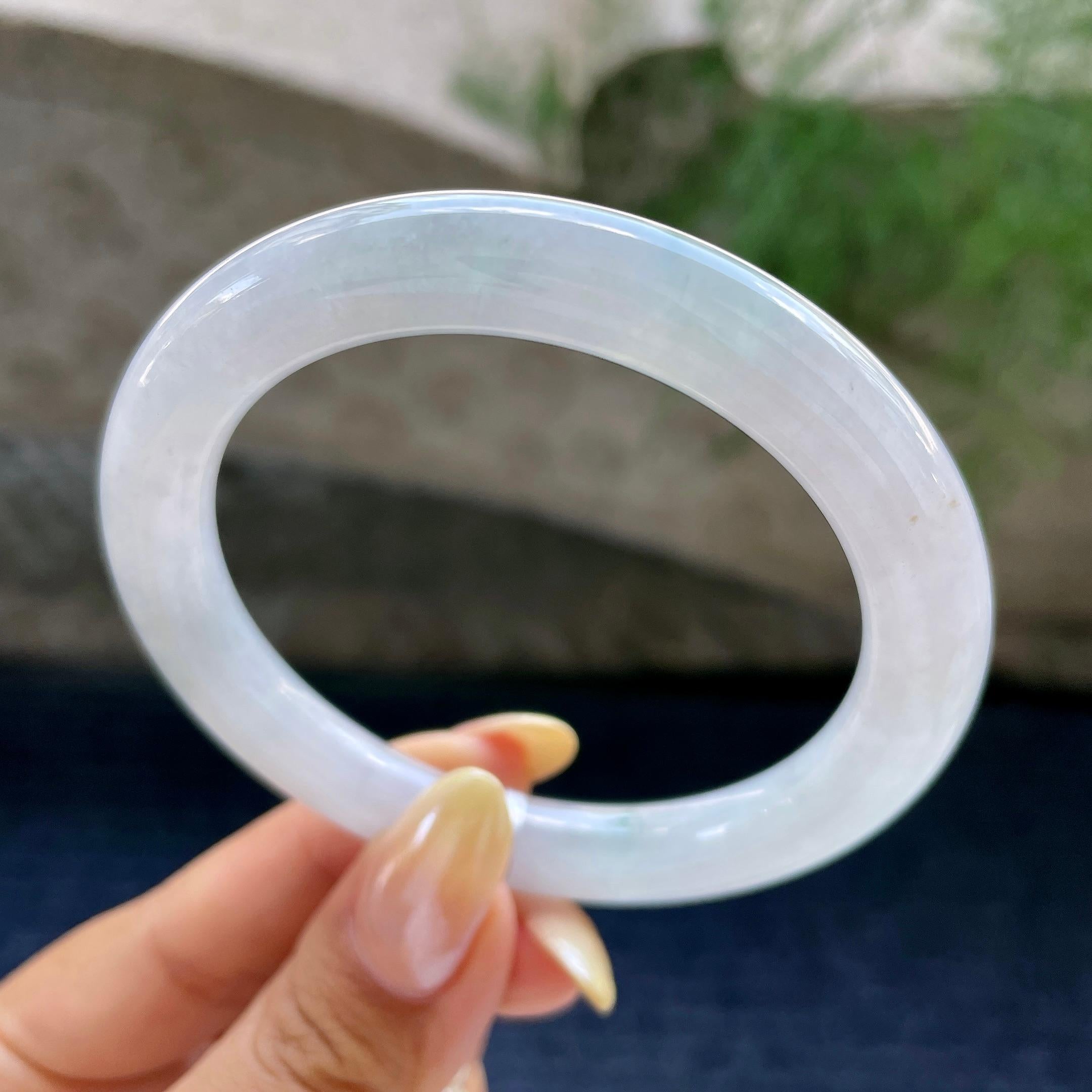细糯种带底色圆条手镯57.1圈 天然缅甸A货翡翠（yc466834）