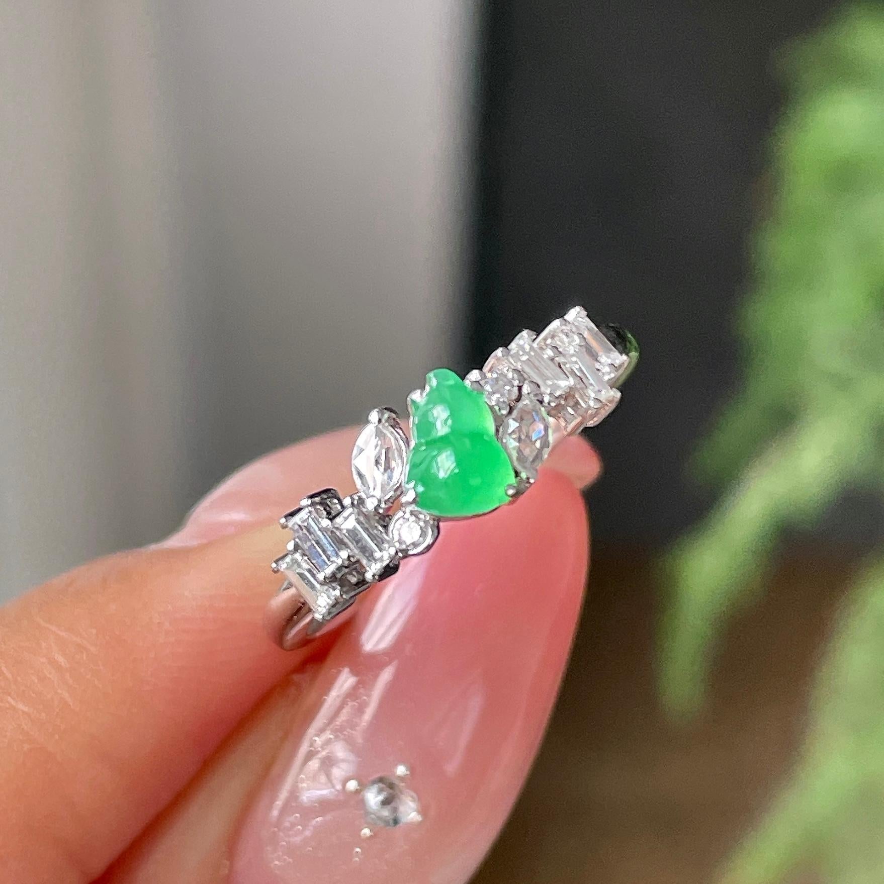 18k金钻镶冰种满绿葫芦戒指        天然缅甸A货翡翠（yc443568）
